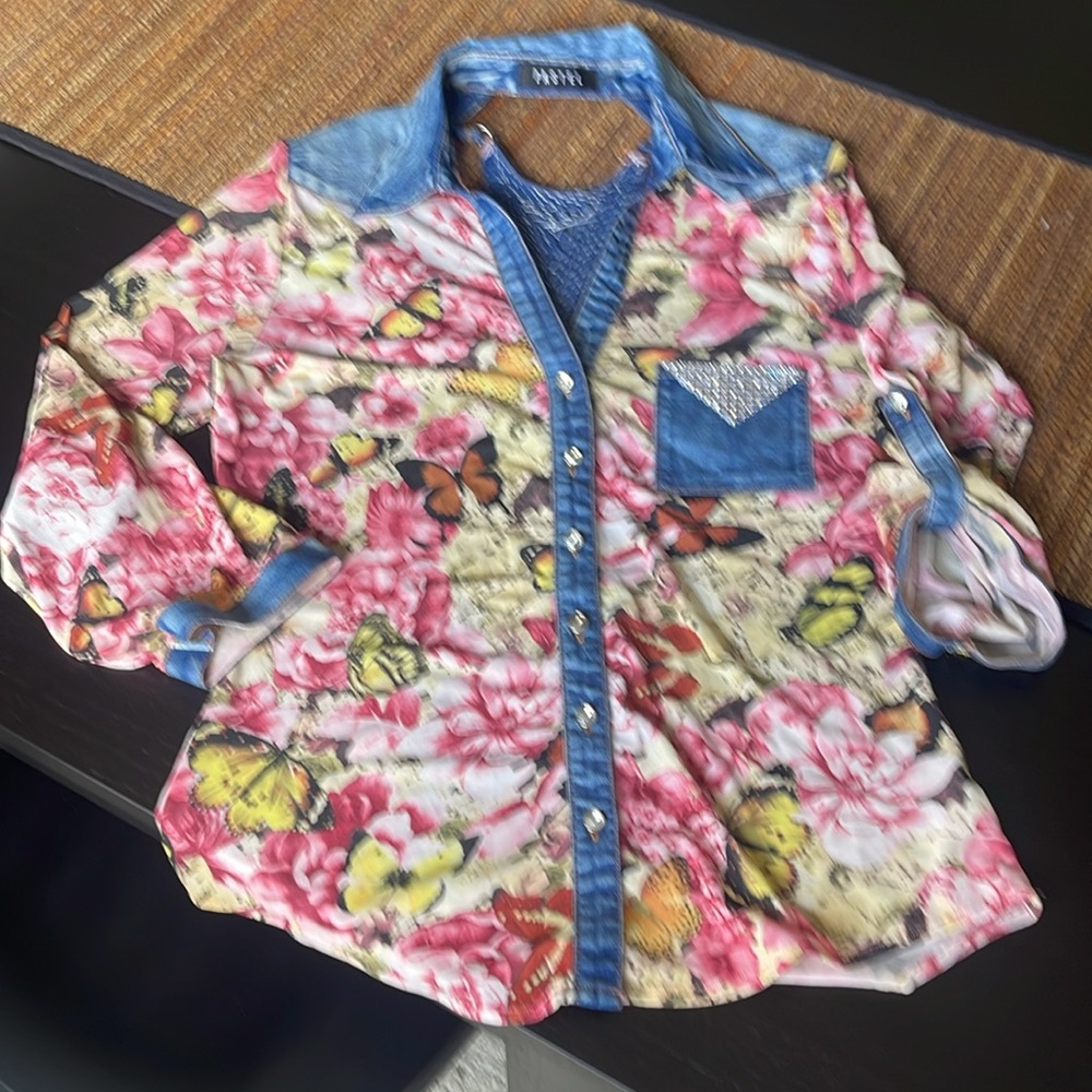 Pastels Butterly Floral Denim Trim Rhinstone Blouse Large Front Button Down - Picture 4 of 11